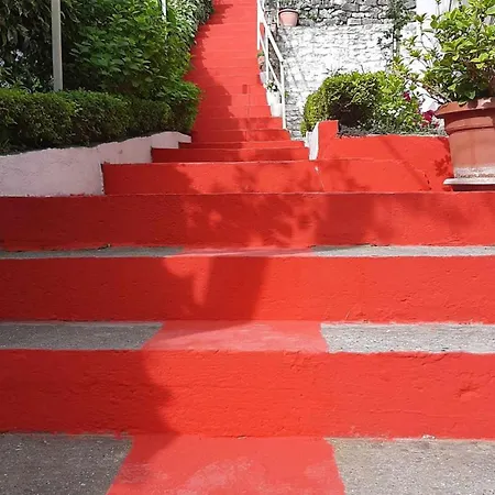 εξοχικό με θέα
