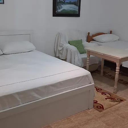 εξοχικό με θέα * Berat
